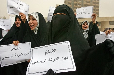 Οι γυναίκες του Ισλαμικού Κράτους: Τζιχαντίστριες γένους θηλυκού που συμμετέχουν σε μάχες με δικές τους ταξιαρχίες  [εικόνες] | iefimerida.gr 2