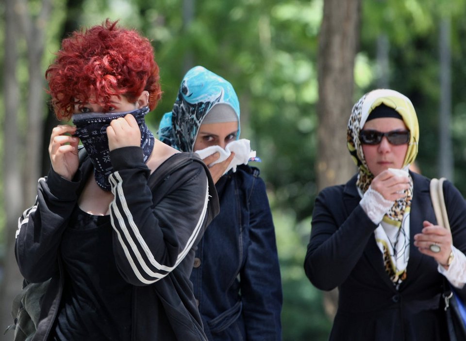 Οι γυναίκες στην πρώτη γραμμή της εξέγερσης στην Τουρκία -Γιατί επαναστάτησαν [εικόνες] | iefimerida.gr 3