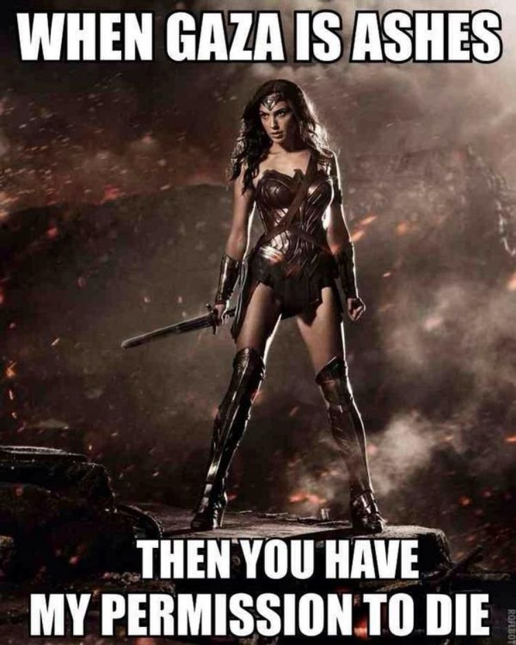 Η νέα ηρωίδα του Μπάτμαν είναι Εβραία και ανάβει φωτιά στα social media [εικόνες] | iefimerida.gr 14