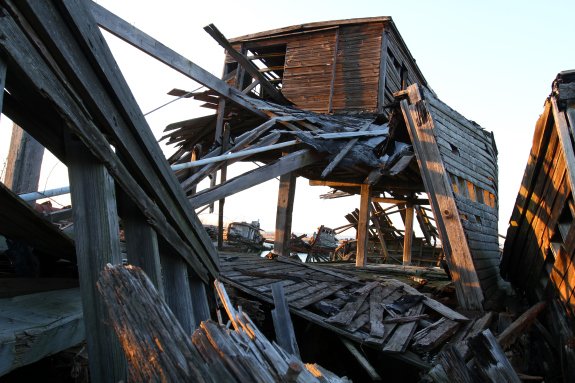 Το... νεκροταφείο για βάρκες στην όχθη ενός ποταμού [εικόνες] | iefimerida.gr 10