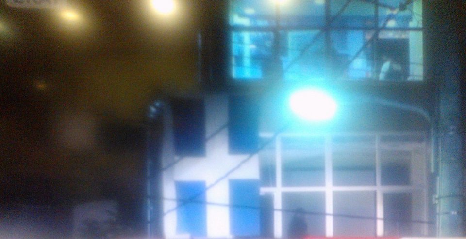 Το σημείο της δολοφονικής επίθεσης στα γραφεία της ΧΑ στο Νέο Ηράκλειο [εικόνες] | iefimerida.gr 1