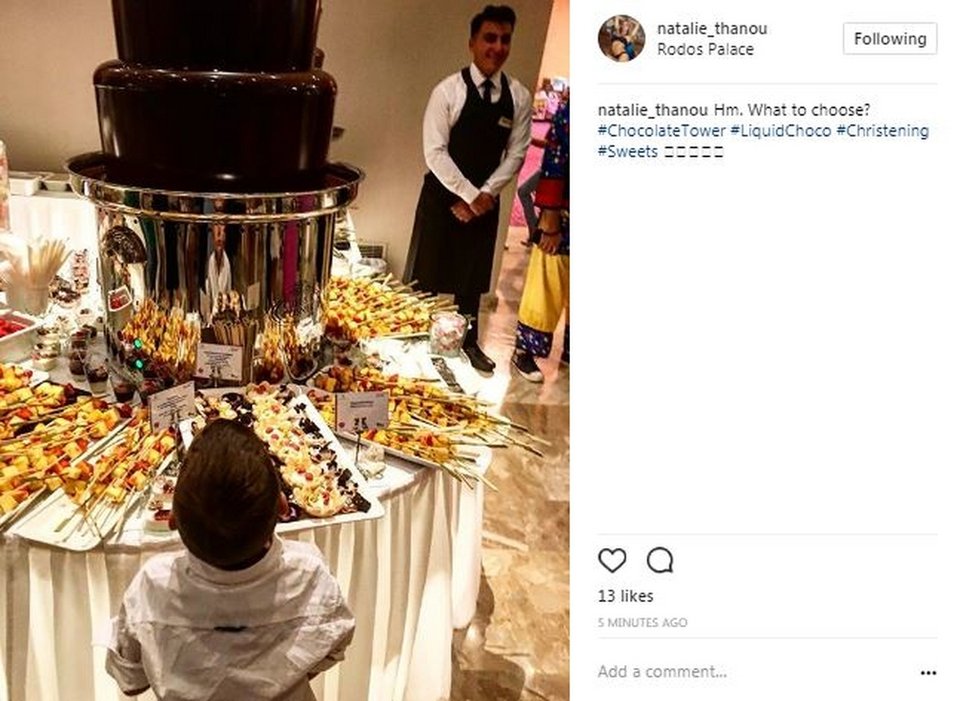 Η βάφτιση της χρονιάς στη Ρόδο -Ηταν κυριολεκτικά όλη η σόουμπιζ εκεί [εικόνες] | iefimerida.gr 7