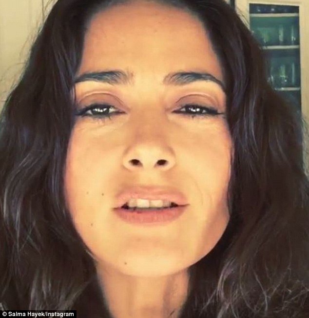 Η Σάλμα Χάγιεκ αηδιάζει του θαυμαστές της [εικόνες] | iefimerida.gr 3