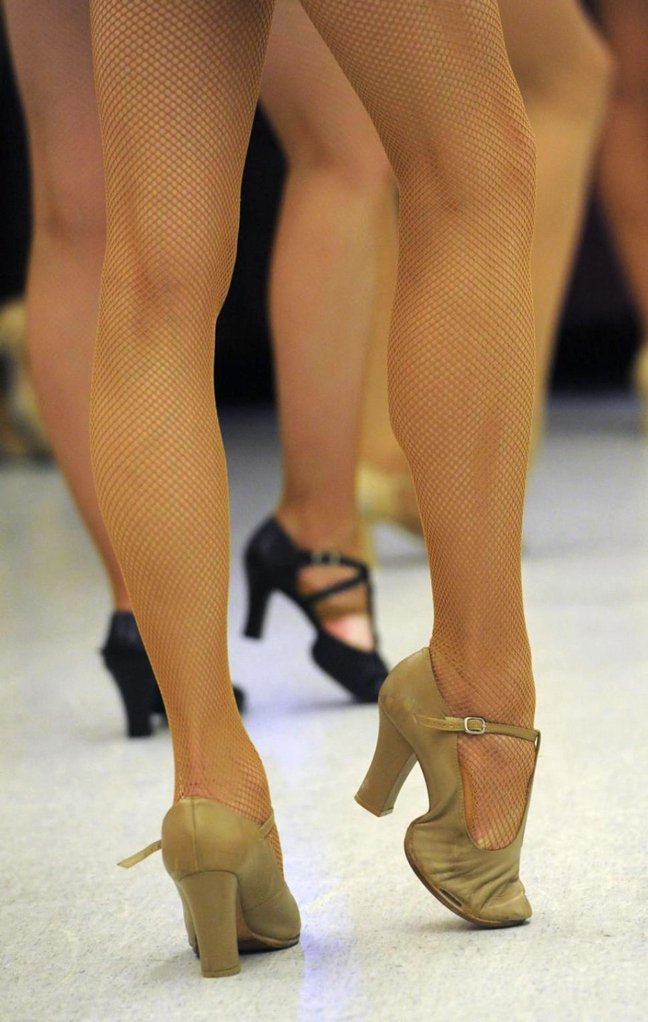 Εκεί που η... σιλικόνη απαγορεύεται - Στα παρασκήνια της οντισιόν του πιο αστραφτερού καμπαρέ του Λας Βέγκας [εικόνες] | iefimerida.gr 10