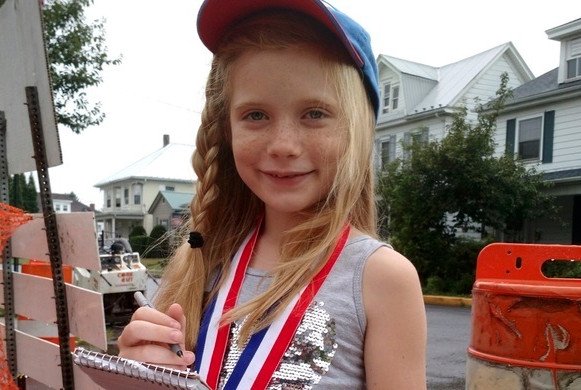 Αποκλειστικό από 9χρονη δημοσιογράφο -Αποκάλυψε μια δολοφονία πριν το πάρουν χαμπάρι οι «συνάδελφοι» της [εικόνες]   | iefimerida.gr 3