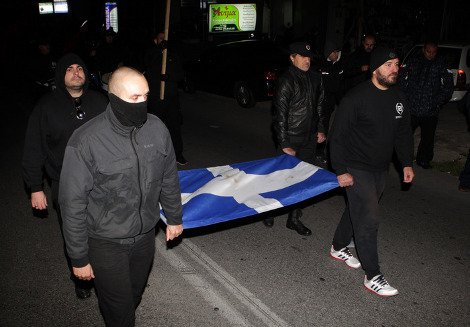 Χωρίς «παρατράγουδα» οι παράλληλες συγκεντρώσεις αντιφασιστών και Χρυσαυγιτών [εικόνες] | iefimerida.gr 0