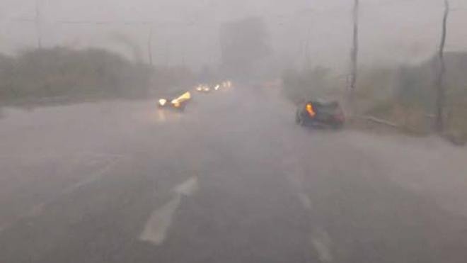 Ανοιξε η εθνική Πατρών-Πύργου -Είχε κλείσει από το ισχυρό χαλάζι [εικόνες] | iefimerida.gr 0