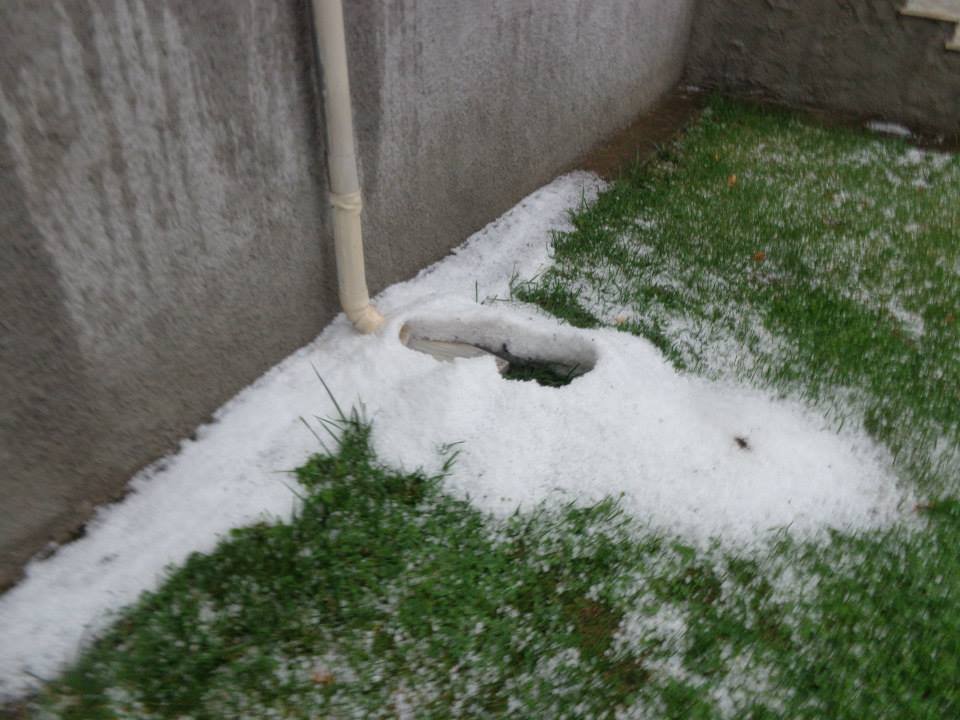 «Σκοτείνιασε» στην Αττική - Ξαφνικό μπουρίνι με αστραπές και βροντές - Χαλάζι στην Κοζάνη [εικόνες] | iefimerida.gr 1