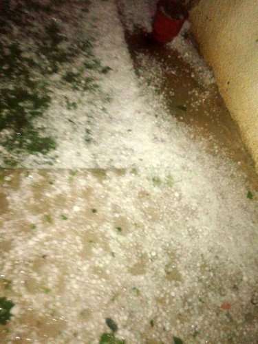 «Kαλοκαιρινό» χαλάζι σάρωσε τα Τέμπη προκαλώντας ζημιές [εικόνες] | iefimerida.gr 0