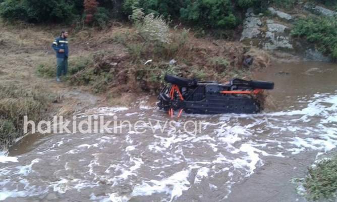 Eικόνες Aποκάλυψης στη Χαλκιδική: Πλημμύρισαν σπίτια, βυθίστηκαν αυτοκίνητα [εικόνες & βίντεο] | iefimerida.gr 2