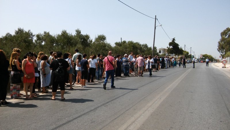 Χανιά: Συμβολικός αποκλεισμός δρόμου έξω από το Πολυτεχνείο Κρήτης -Εκεί έχασαν τη ζωή τους δύο παιδιά [εικόνες & βίντεο] | iefimerida.gr 0