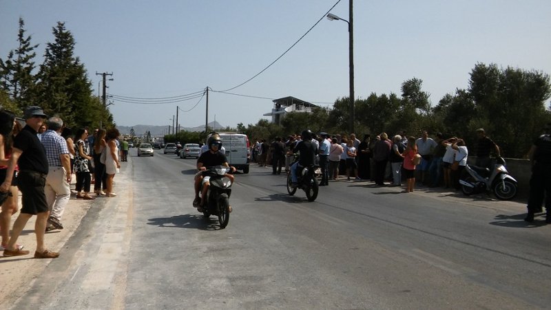 Χανιά: Συμβολικός αποκλεισμός δρόμου έξω από το Πολυτεχνείο Κρήτης -Εκεί έχασαν τη ζωή τους δύο παιδιά [εικόνες & βίντεο] | iefimerida.gr 1