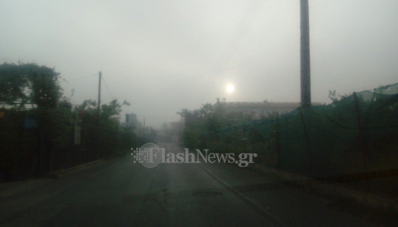 «Χάθηκε» το λιμάνι της Σούδας στα Χανιά λόγω αφρικανικής σκόνης [εικόνες] | iefimerida.gr 4