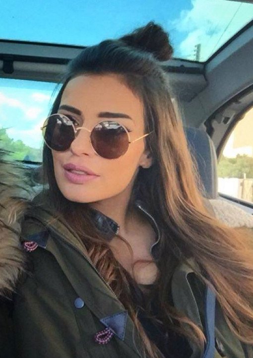 Η νυν (Αντωνία Καλλιμούκου) και η πρώην του αδελφού της Μενεγάκη ξεκατινιάζονται στο Διαδίκτυο [εικόνες] | iefimerida.gr 12