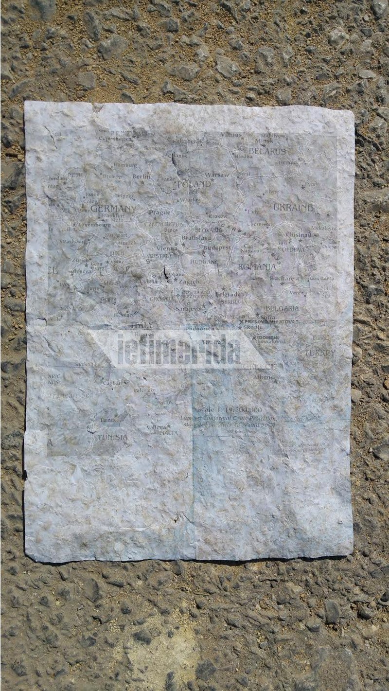 Αποκλειστικό: Χαρτιά με οδηγίες στέλνουν τους πρόσφυγες στα Εξάρχεια και στη Θεσσαλονίκη [εικόνες] | iefimerida.gr 1