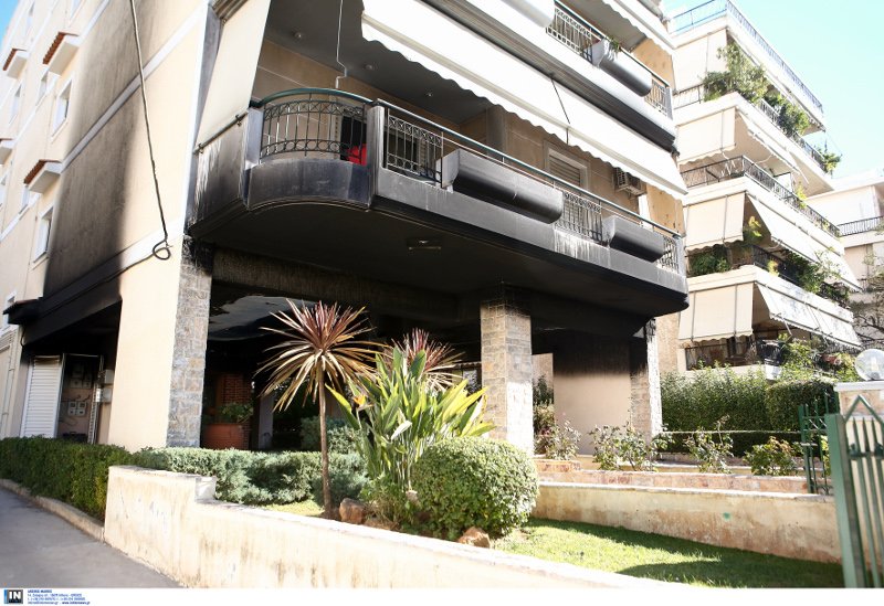 Εκαψαν το αυτοκίνητο της Ελένης Χατζίδου [εικόνες] | iefimerida.gr 0