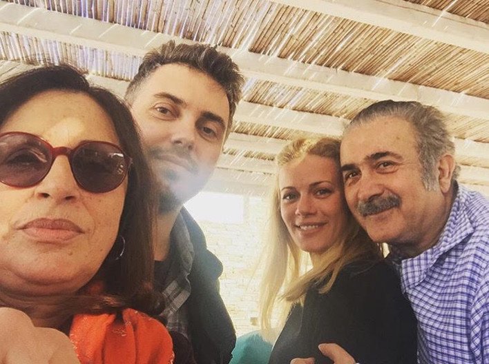 Ο Χατζηγιάννης με την Ζέτα, την Χαρούλα και τον Λάκη, λίγο πριν το νέο δίσκο [εικόνα] | iefimerida.gr 0