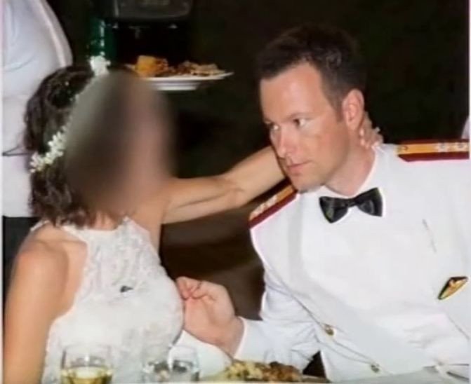 Αυτός ήταν ο συγκυβερνήτης του μοιραίου ελικοπτέρου [εικόνες] | iefimerida.gr 0