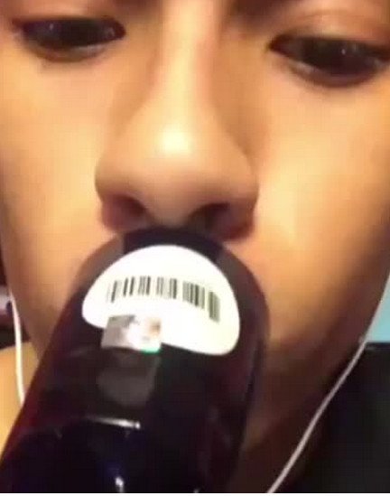 Γέλιο και πόνος -Γιατί οι έφηβοι μανιωδώς προσπαθούν να αποκτήσουν χείλη παπιού [εικόνες] | iefimerida.gr 7