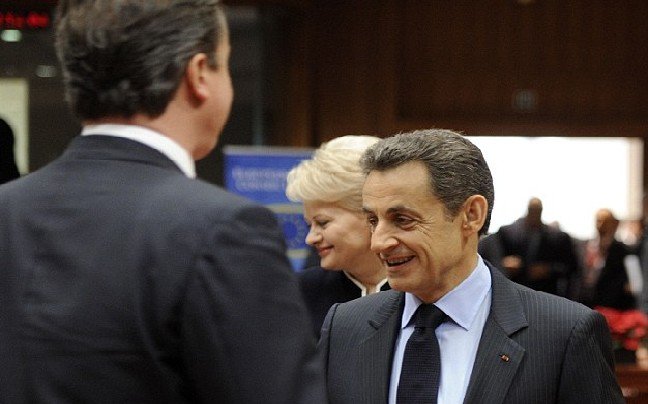 Daily Mail: «Κομπλεξικός ο Νικολά Σαρκοζί» [εικόνες] | iefimerida.gr 0