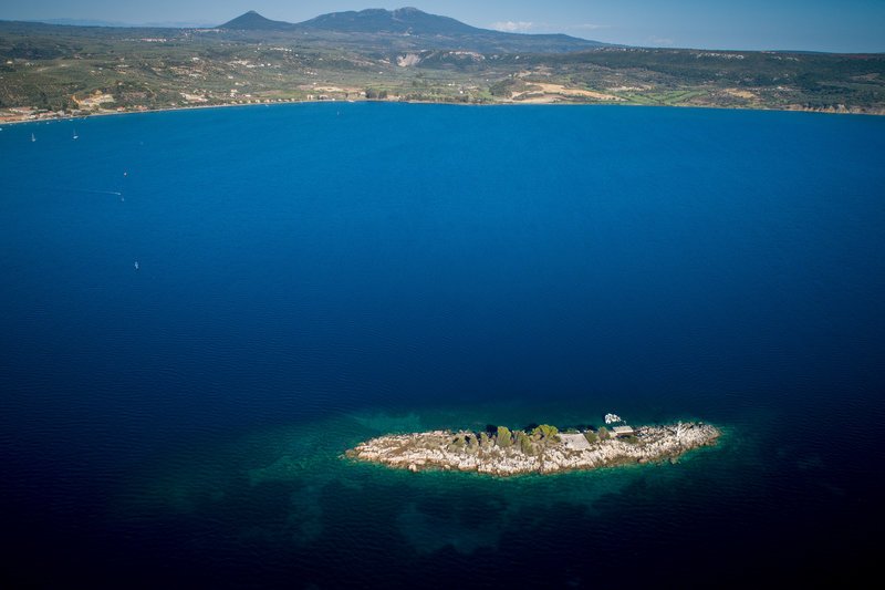 Το «Χελωνάκι» που τρελαίνει τους επισκέπτες -Μία κουκκίδα στον χάρτη μέσα στον κόλπο της Πύλου [εικόνες] | iefimerida.gr 2