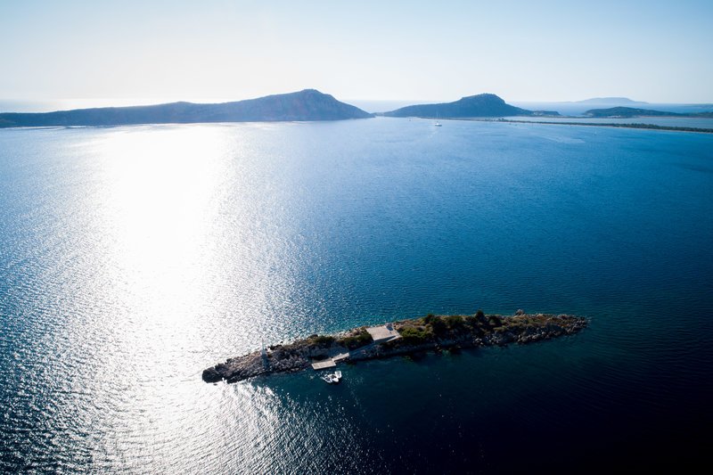 Το «Χελωνάκι» που τρελαίνει τους επισκέπτες -Μία κουκκίδα στον χάρτη μέσα στον κόλπο της Πύλου [εικόνες] | iefimerida.gr 5