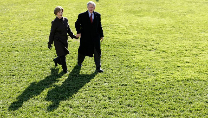 Η άρνηση της Μελάνια να κρατήσει το χέρι του Ντόναλντ Τραμπ και τα εκδηλωτικά πρώην προεδρικά ζευγάρια [εικόνες] | iefimerida.gr 8