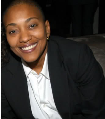 Σάλος από το νέο βιβλίο για την Γουίτνεϊ Χιούστον [εικόνες] | iefimerida.gr 1