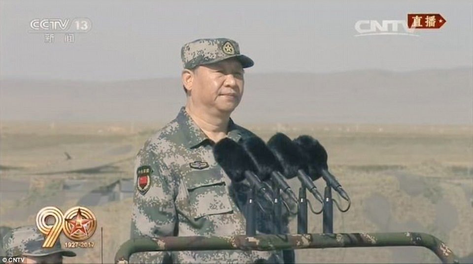 ΗΠΑ-Κίνα-Ρωσία συγκρίνουν τους στρατούς τους -Μπρα ντε φερ με μεγαλειώδεις παρελάσεις [εικόνες & βίντεο] | iefimerida.gr 0