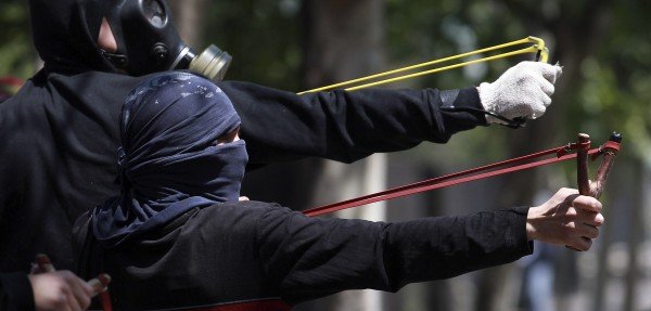 Πεδίο μάχης το Σαντιάγκο [εικόνες] | iefimerida.gr 3