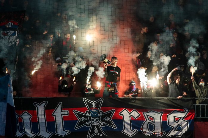 Αγριο ξύλο Ρώσων χούλιγκαν στο ντέρμπι ΤΣΣΚΑ-Ζενίτ [εικόνες & βίντεο] | iefimerida.gr 1