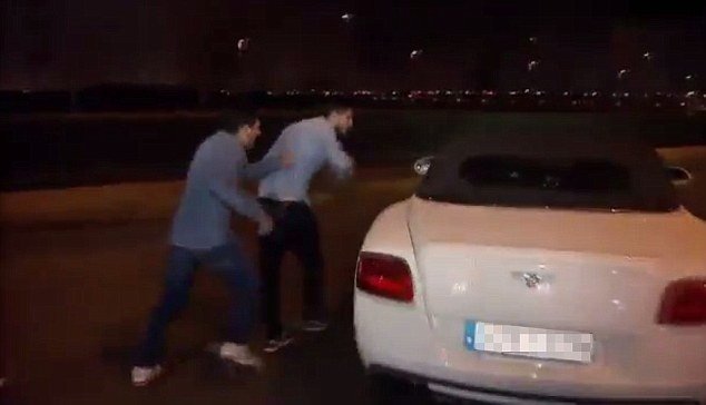 Ισπανία: Τιμώρησαν τους οπαδούς που επιτέθηκαν στον Γκάρεθ Μπέιλ | iefimerida.gr 0