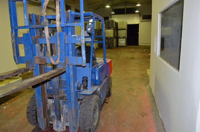 Εξαρθρώθηκε σπείρα που εισήγαγε χημικά από τη Βουλγαρία -Για τη νόθευση καυσίμων [εικόνες] | iefimerida.gr 0