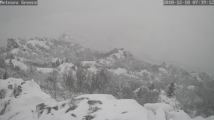 Eικόνες σκέτη μαγεία: Στα λευκά η Ελάτη και το Περτούλι Τρικάλων -Δείτε live κάμερα [εικόνες & βίντεο] | iefimerida.gr 1