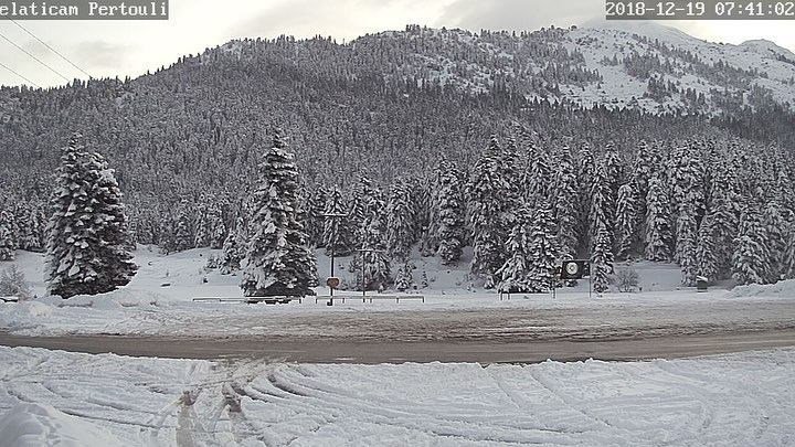 Eικόνες σκέτη μαγεία: Στα λευκά η Ελάτη και το Περτούλι Τρικάλων -Δείτε live κάμερα [εικόνες & βίντεο] | iefimerida.gr 3