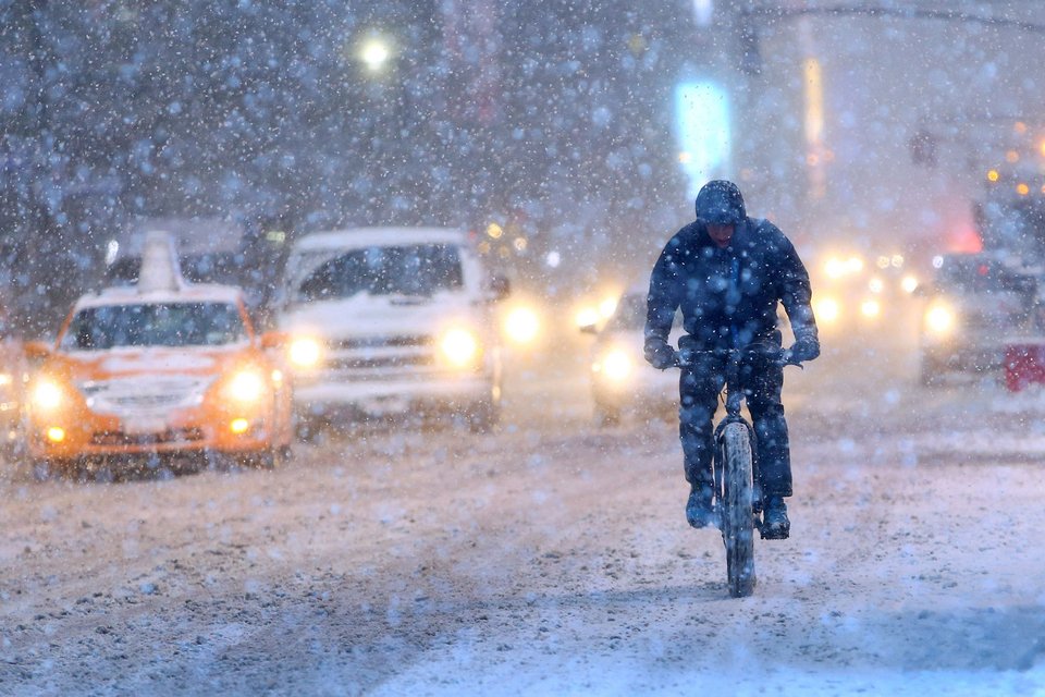 Πόλη-φάντασμα η Νέα Υόρκη: Καλυμμένη από χιόνι -Παρέλυσαν τα πάντα [εικόνες] | iefimerida.gr 0