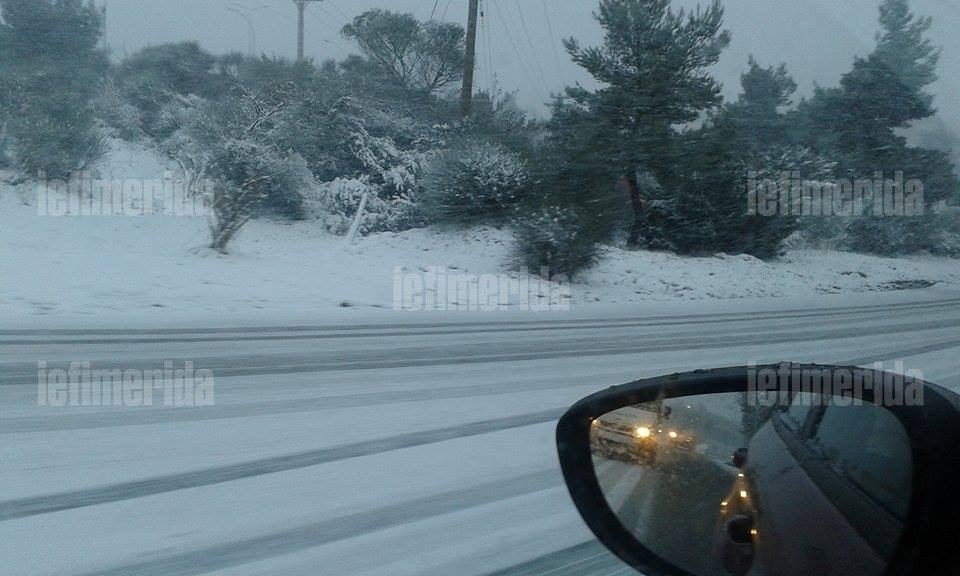 Στα λευκά τα βόρεια προάστια: Το έστρωσε και στην Εθνική Οδό [εικόνες] | iefimerida.gr 7