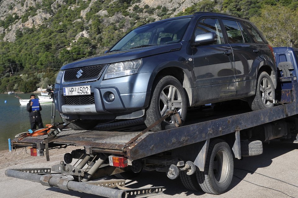 Εργαστήριο βομβών και η δεύτερη γιάφκα του Ξηρού στο Λουτράκι: Ολα τα ευρήματα [εικόνες] | iefimerida.gr 4