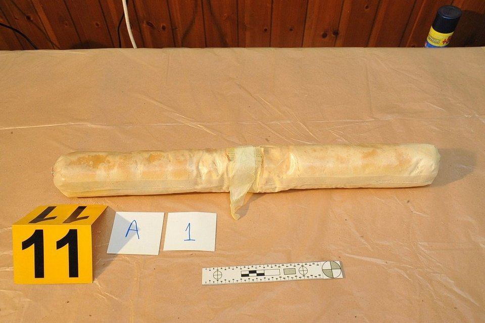 Ξηρός: Ρουκέτες, εκρηκτικά, καλάσνικοφ και στόχος οι φυλακές Κορυδαλλού [εικόνες] | iefimerida.gr 16