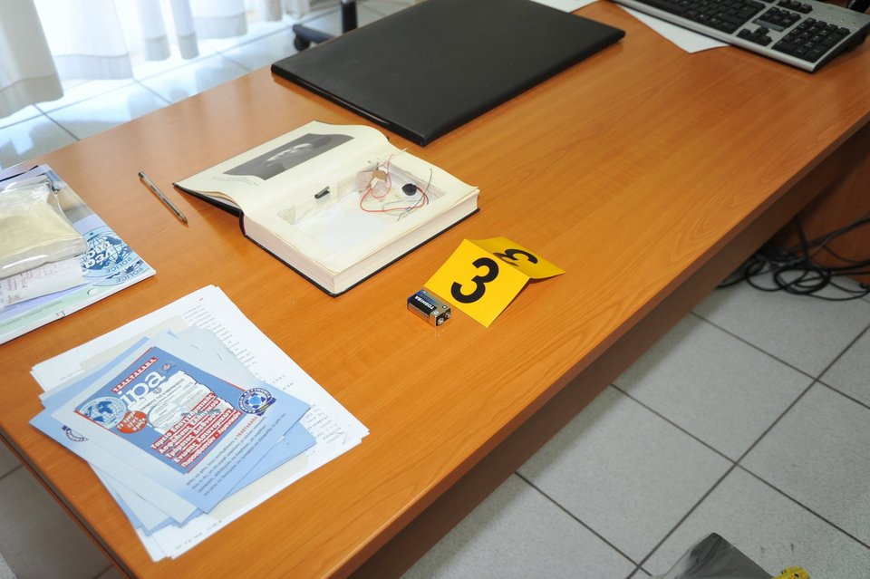 Ο Χριστόδουλος Ξηρός πίσω από το δέμα-βόμβα στο ΑΤ Ιτέας | iefimerida.gr 0