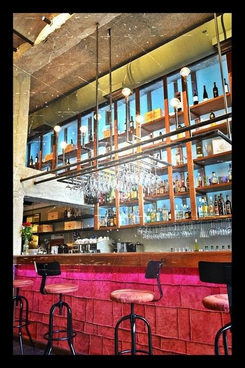 Hitchcocktales: Σε αυτό το μαγαζί θα σύχναζε ο Χίτσκοκ αν ζούσε στην Αθήνα – Η νέα άφιξη στο κέντρο της πόλης [εικόνες]  | iefimerida.gr 2