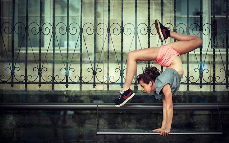  Οταν το γυναικείο σώμα αψηφά τη βαρύτητα και μαγεύει [εικόνες]  | iefimerida.gr 0