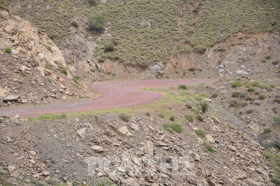 Χίος: Μετατρέπουν πρώην χωματερή σε χώρο φιλοξενίας προσφύγων [εικόνες] | iefimerida.gr 1