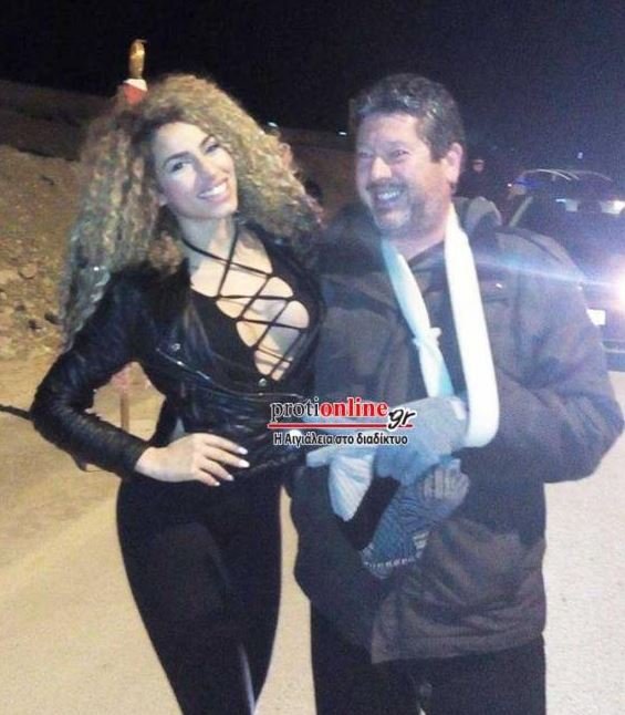 Η εκρηκτική χορεύτρια οριεντάλ που «έσπασε» το μπλόκο των αγροτών [εικόνες] | iefimerida.gr 1