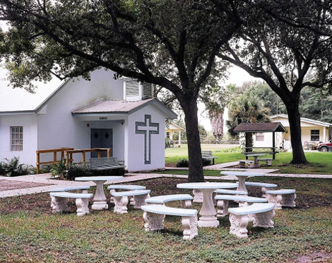  Στα άδυτα του χωριού των ΗΠΑ όπου μένουν μόνο... παραβάτες του σεξ -Εκεί όπου καταλήγουν, μετά τη φυλακή, οι καταδικασθέντες για σεξουαλικά εγκλήματα [εικόνες] | iefimerida.gr 3