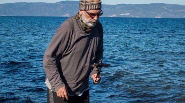 Ντοκιμαντέρ από μαθητές για πρόσφυγες με αφορμή τον 70χρονο Αμερικανό της Λέσβου [βίντεο] | iefimerida.gr 0