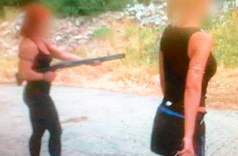 Χρυσή Αυγή: Η αποθήκη-φάντασμα με όπλα, μαχαίρια και στειλιάρια στην υπηρεσία του τρόμου [εικόνες] | iefimerida.gr 0