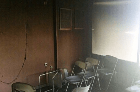 Εμπρηστική επίθεση στα γραφεία της Χρυσής Αυγής στο Παγκράτι [εικόνες] | iefimerida.gr 1