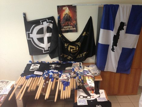 «Ντου» στο γραφείο της ΧΑ στο Ηράκλειο - Συνελήφθησαν δύο Χρυσαυγίτες [εικόνες] | iefimerida.gr 0