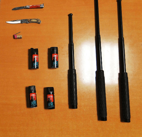 Οκτώ συλλήψεις Χρυσαυγιτών σε Θεσσαλονίκη και Χαλκίδα – Είχαν ρόπαλα, σουγιάδες, σιδερογροθιές [βίντεο & φωτογραφίες] | iefimerida.gr 2